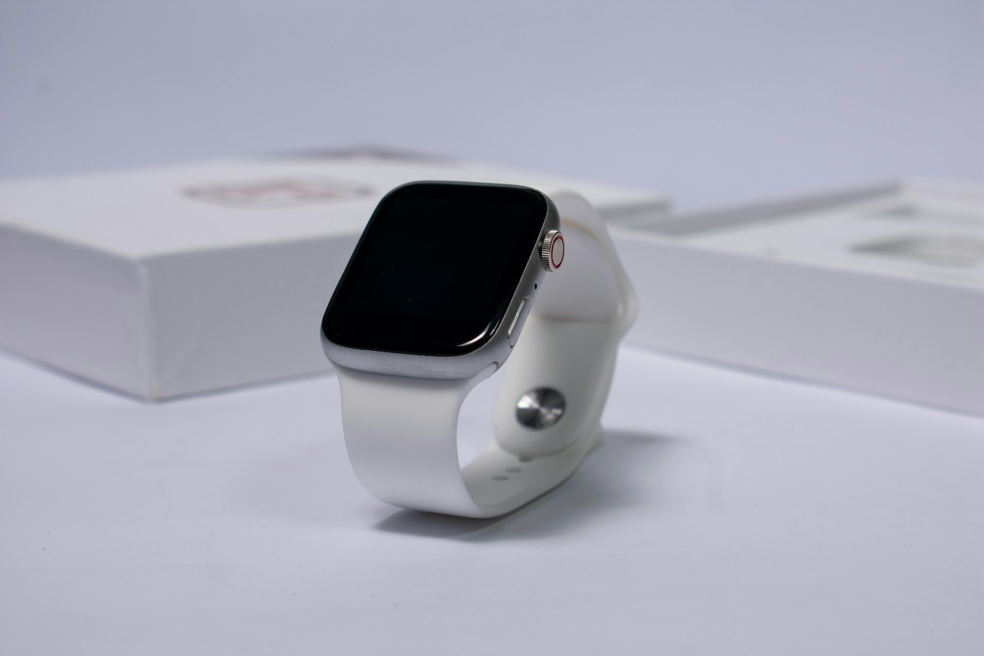 Latest Smartwatch Trends: Combining Fitness and Health in One Device